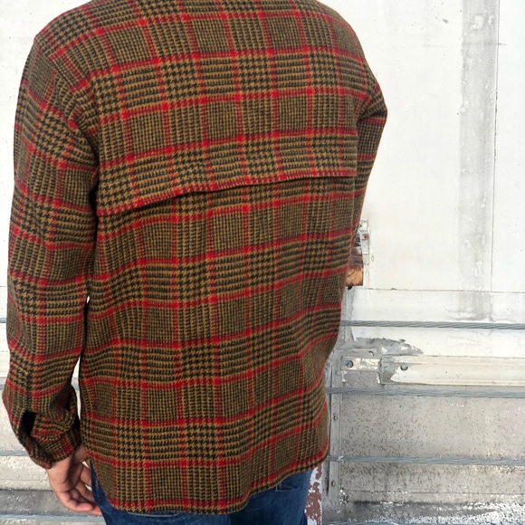 SOLD • Vintage 1970’s Plaid Green Woolrich Shirt - Picture 7 of 8
